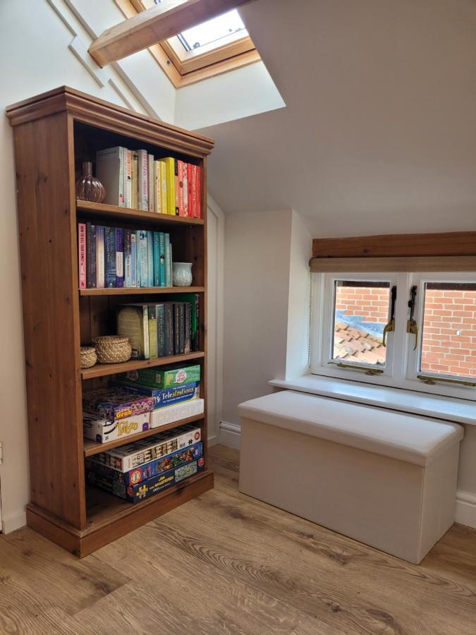 Entire 2 Bed Coach House In Peaceful Norfolk Village Pulham Eksteriør bilde